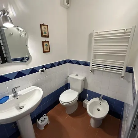 Hébergement de vacances La Tisbe, Casa Nel Borgo Medievale Di
