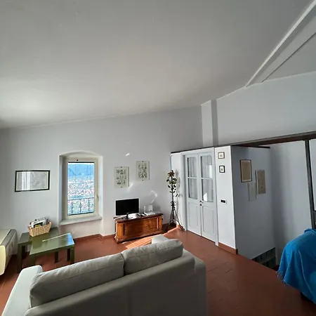 Holiday home La Tisbe, Casa Nel Borgo Medievale Di *