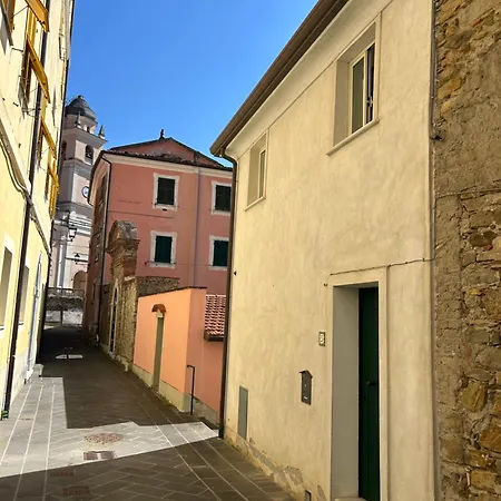 La Tisbe, Casa Nel Borgo Medievale Di * Castelnuovo Magra