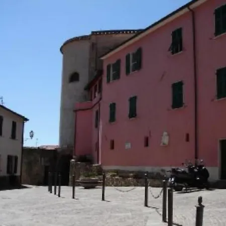 Hébergement de vacances La Tisbe, Casa Nel Borgo Medievale Di