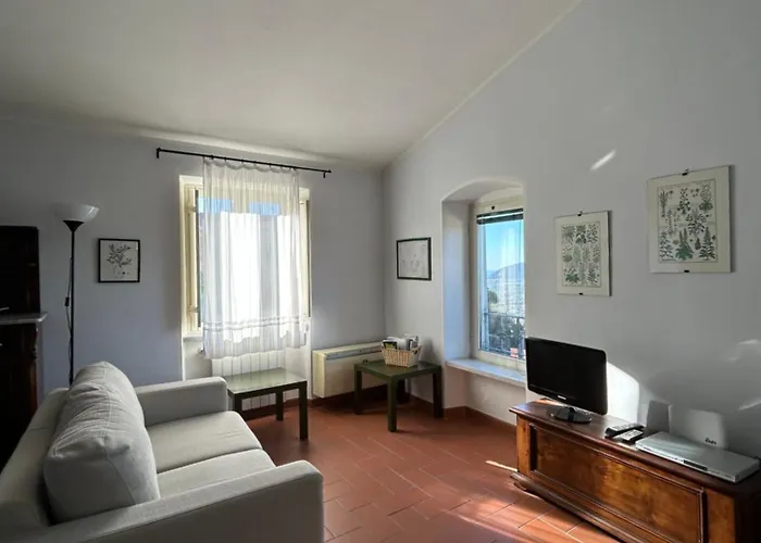 La Tisbe, Casa Nel Borgo Medievale Di Ferienhaus Castelnuovo Magra