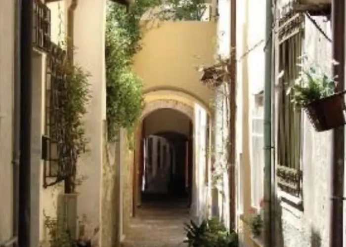 La Tisbe, Casa Nel Borgo Medievale Di Castelnuovo Magra
